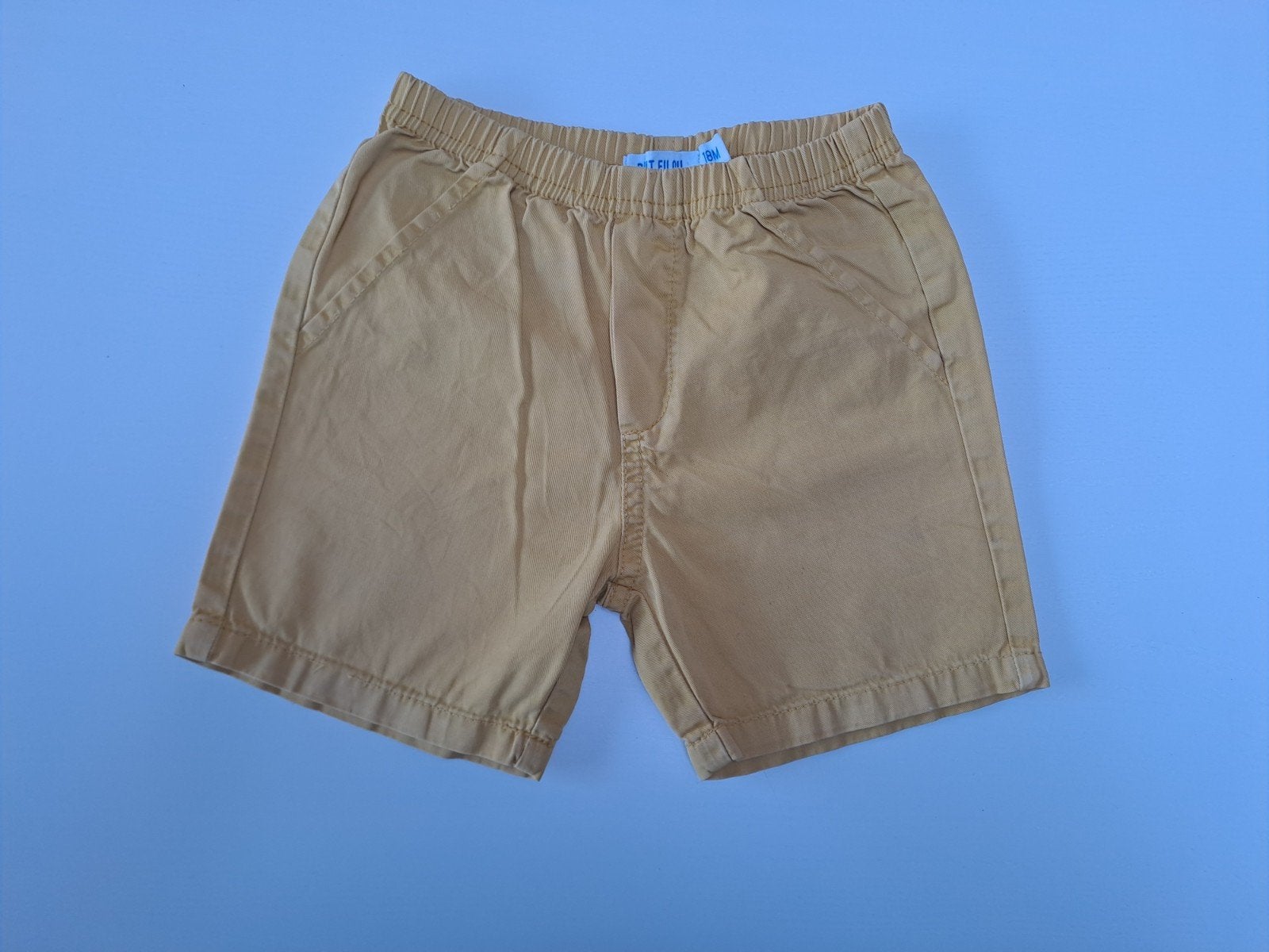 Short jaune taille 18 m avec ceinture élastique, Enfants & Bébés, Vêtements de bébé | Taille 86, Pantalon, Garçon, Enlèvement ou Envoi