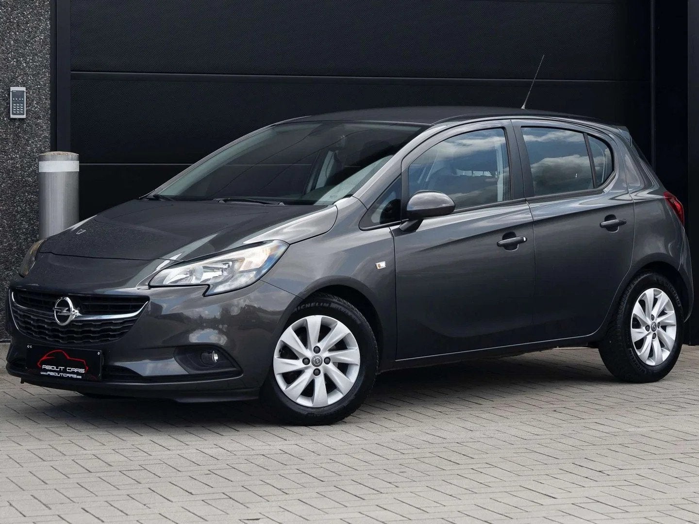 Opel Corsa Corsa 1.4i * Garantie * (bj 2015), Auto's, Gebruikt, 4 cilinders, Elektrische ramen, https://public.car-pass.be/vhr/8c177966-dcae-4368-971d-5788e3afd358