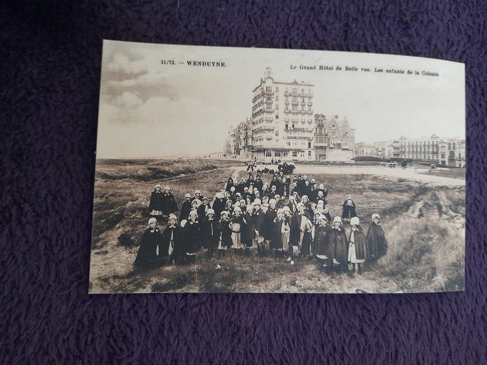 Wenduyne - 11/73 Het Grand Hotel de Belle Vue - De kolonie, Verzamelen, Ophalen of Verzenden, 1920 tot 1940, Ongelopen, West-Vlaanderen