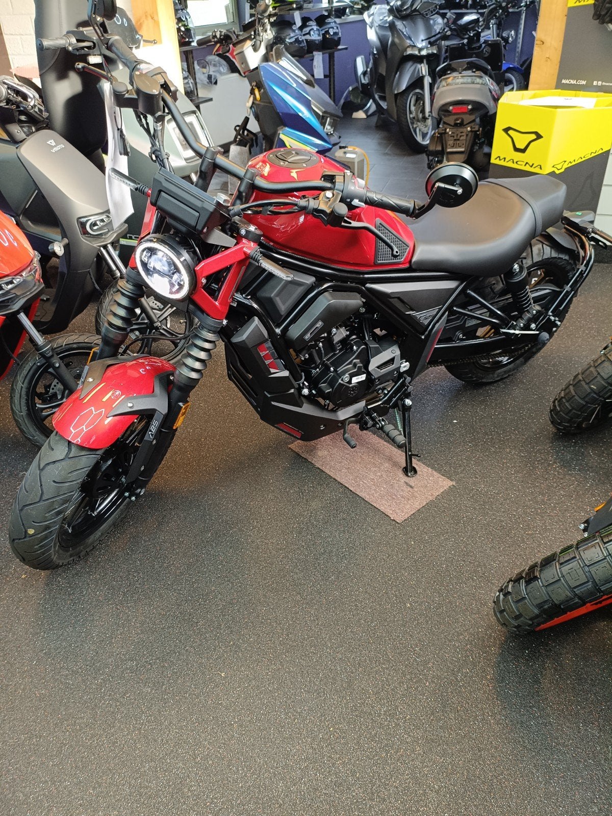 zontes 125 c 850 euro korting, Motoren, Nieuw, Chopper, Zontes, Particulier