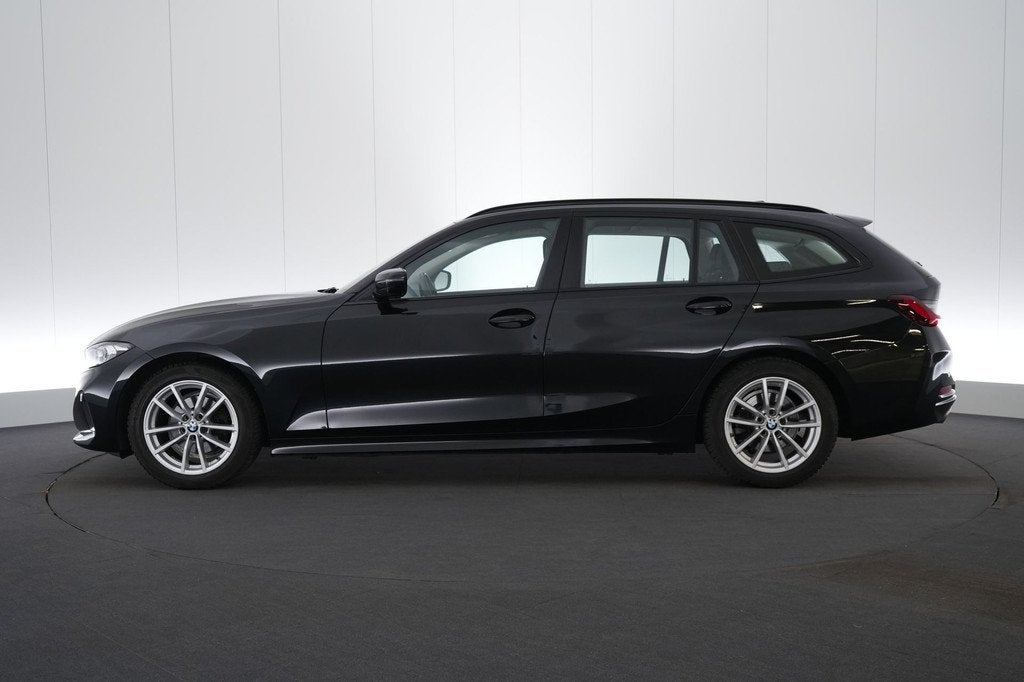 (2DDD314) BMW 3 SERIES TOURING, Auto's, Euro 6, 136 pk, Zwart, Bedrijf
