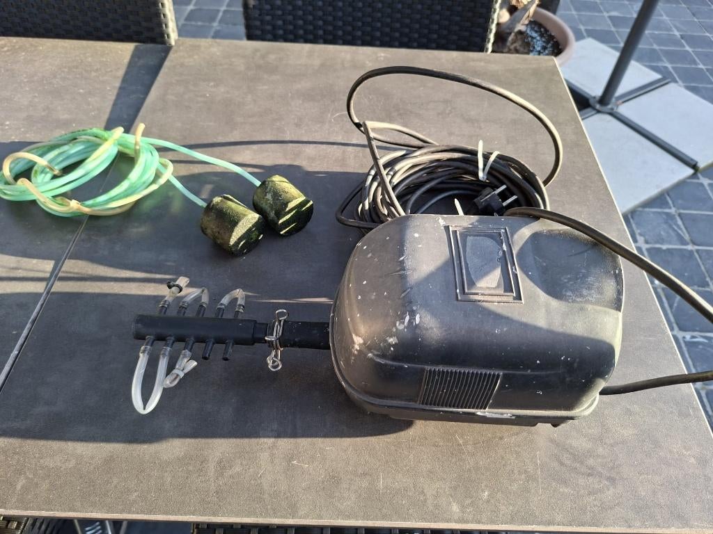 Zware zuurstofpomp voor in de vijver, Ophalen, Gebruikt