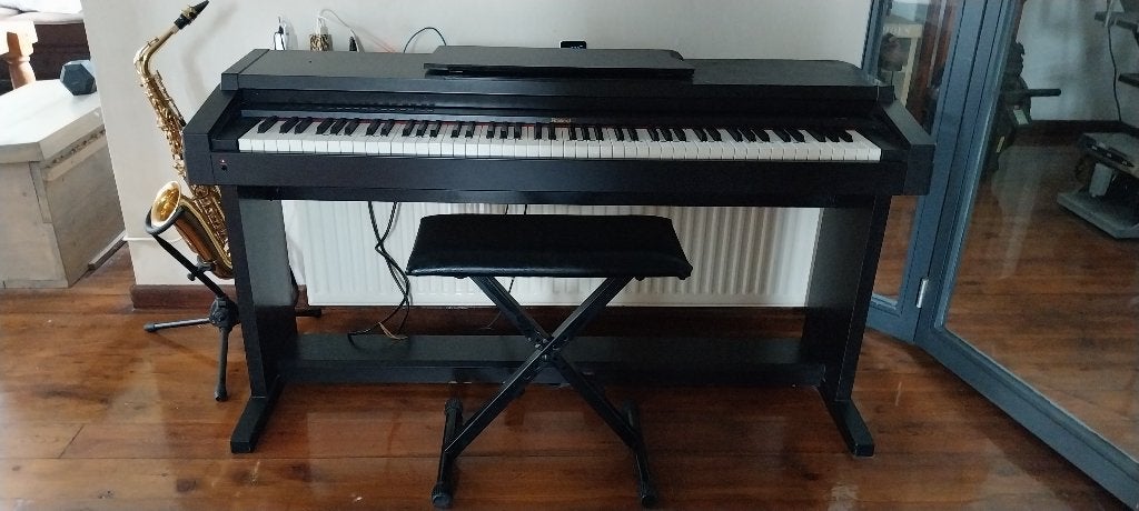 Piano Roland HP 1600e, Muziek en Instrumenten, Ophalen, Gebruikt, Zwart, Digitaal