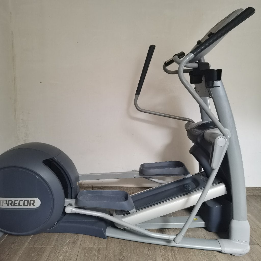Vélo elliptique Precor EFX 835 (professionnel)., Enlèvement, Comme neuf
