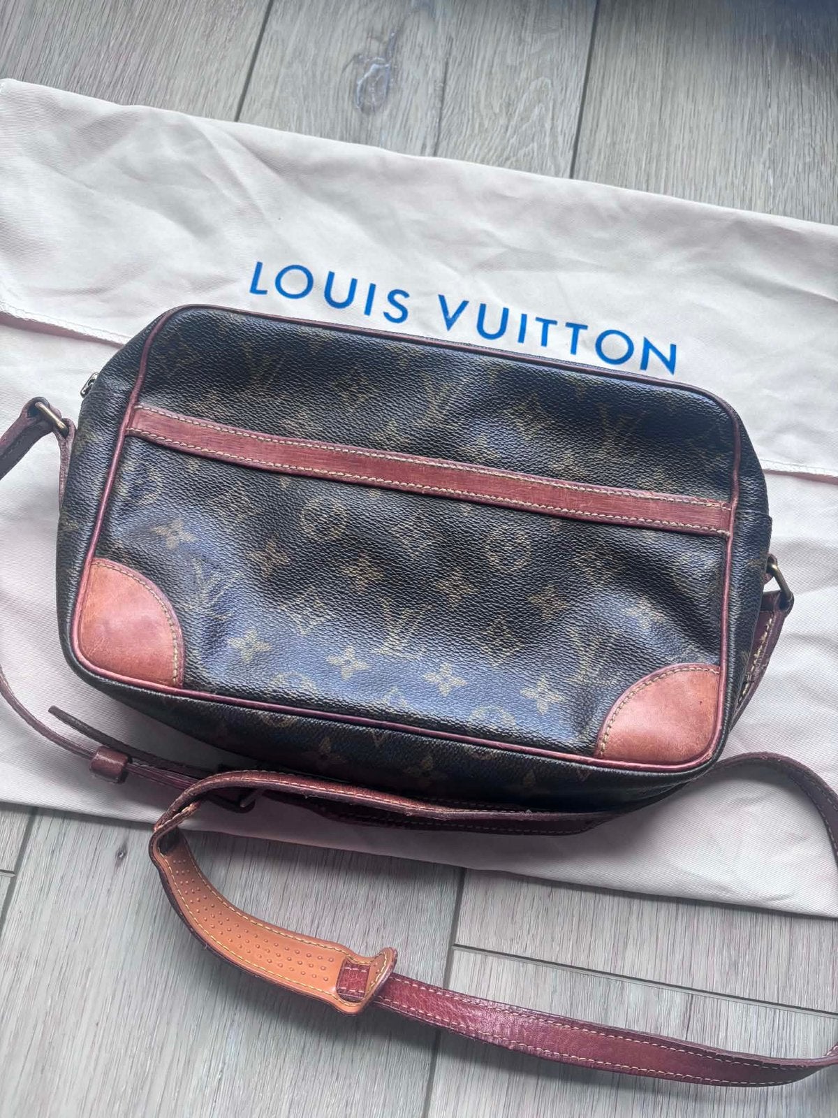 Sac à bandoulière Louis Vuitton à monogramme vintage, Autres marques, Cuir, Enlèvement ou Envoi, Brun