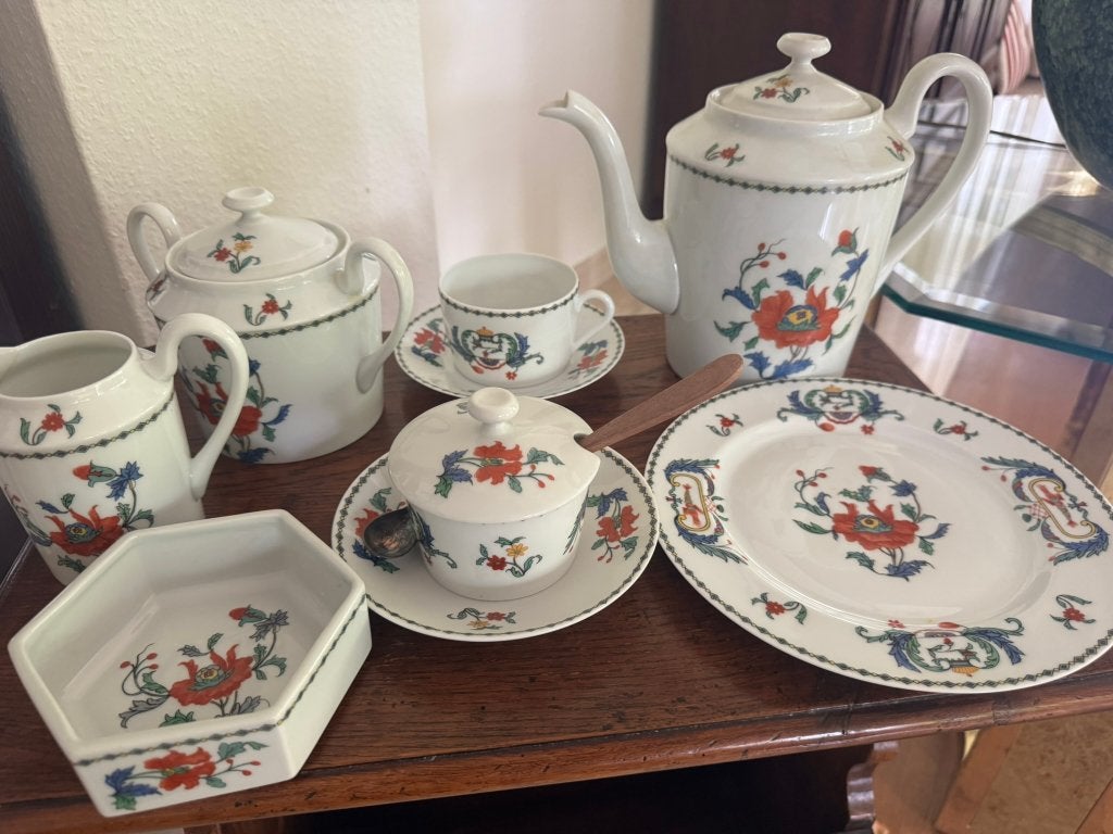 Très belle vaisselle Porcelaine de Paris - Limoge, Service complet, Comme neuf, Enlèvement, Classique