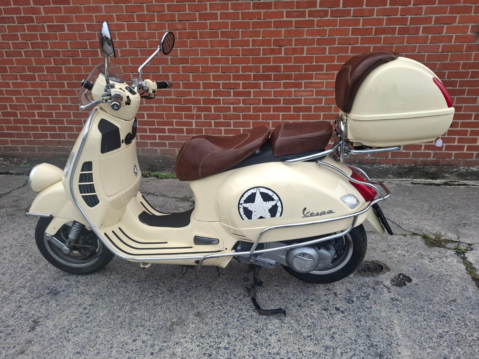 Vespa gtv 250, Motos, Particulier