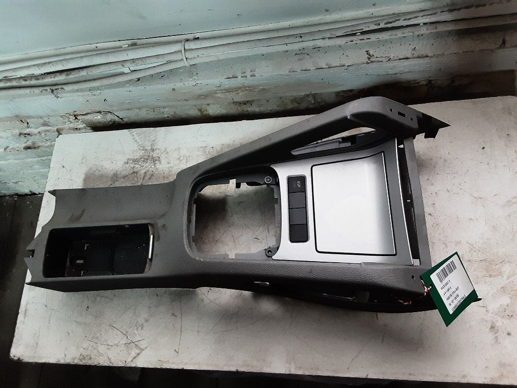 CONSOLE CENTRALE Volkswagen Golf V (1K1) (1K0863243A), Volkswagen, Mevr. I. Hauben, Utilisé, Rue de l'Espoir 34 34
4030  GRIVEGNÉE, BE