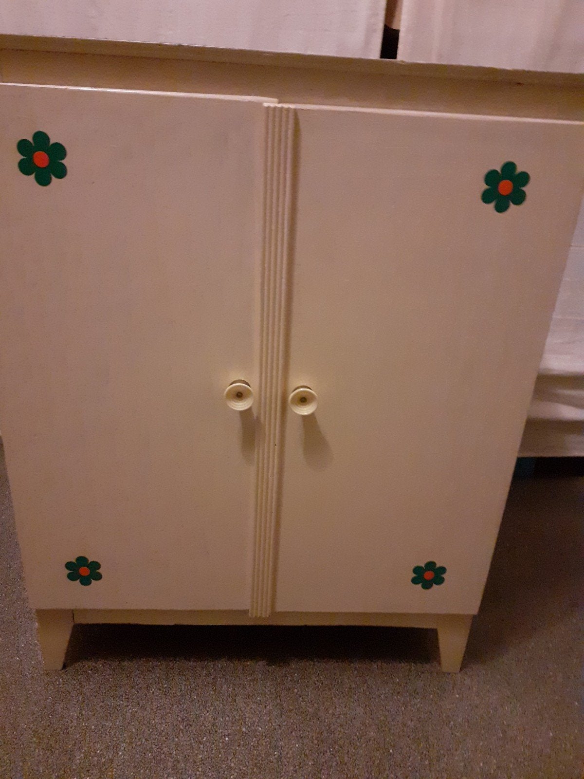 poppenkleerkastje, Verzamelen, Poppenhuizen en Toebehoren, Ophalen, Zo goed als nieuw