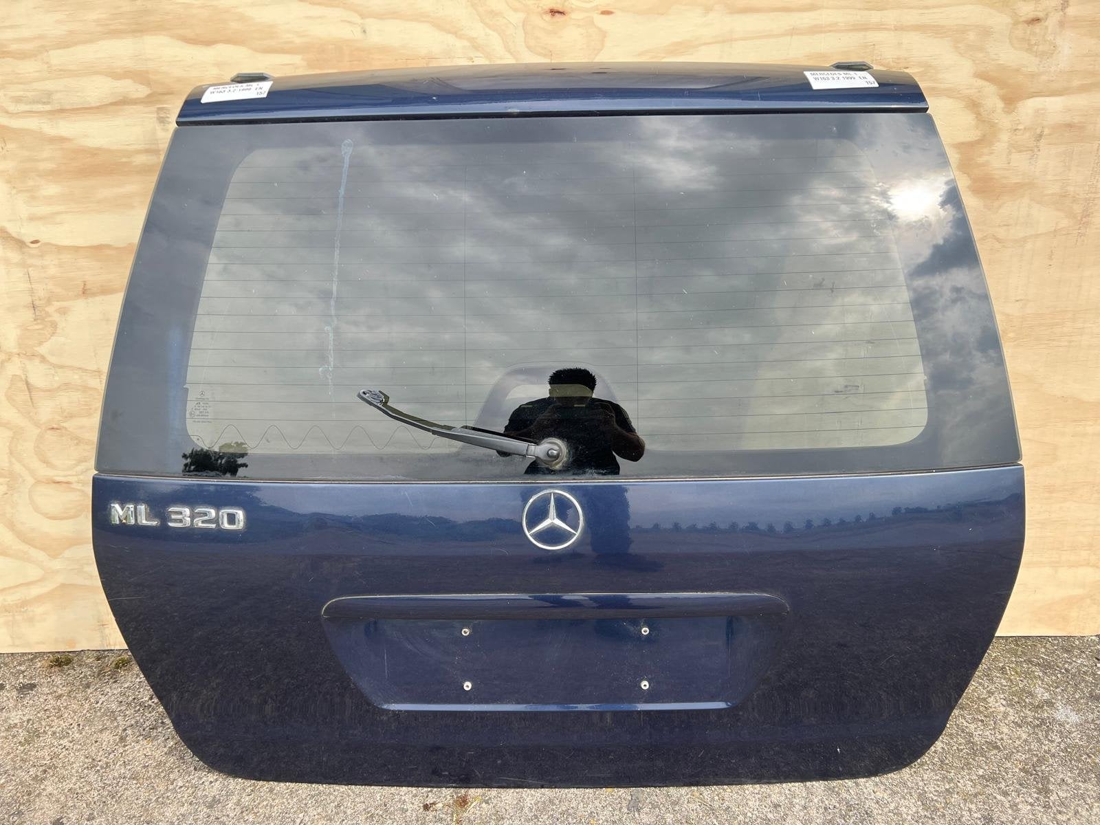 Mercedes-Benz ML (W163) 359 Hayon bleu 1997 2005, Mercedes-Benz AG, Mercedes-Benz, Utilisé, Mercedesstrasse 120
70372  Stuttgart, DE