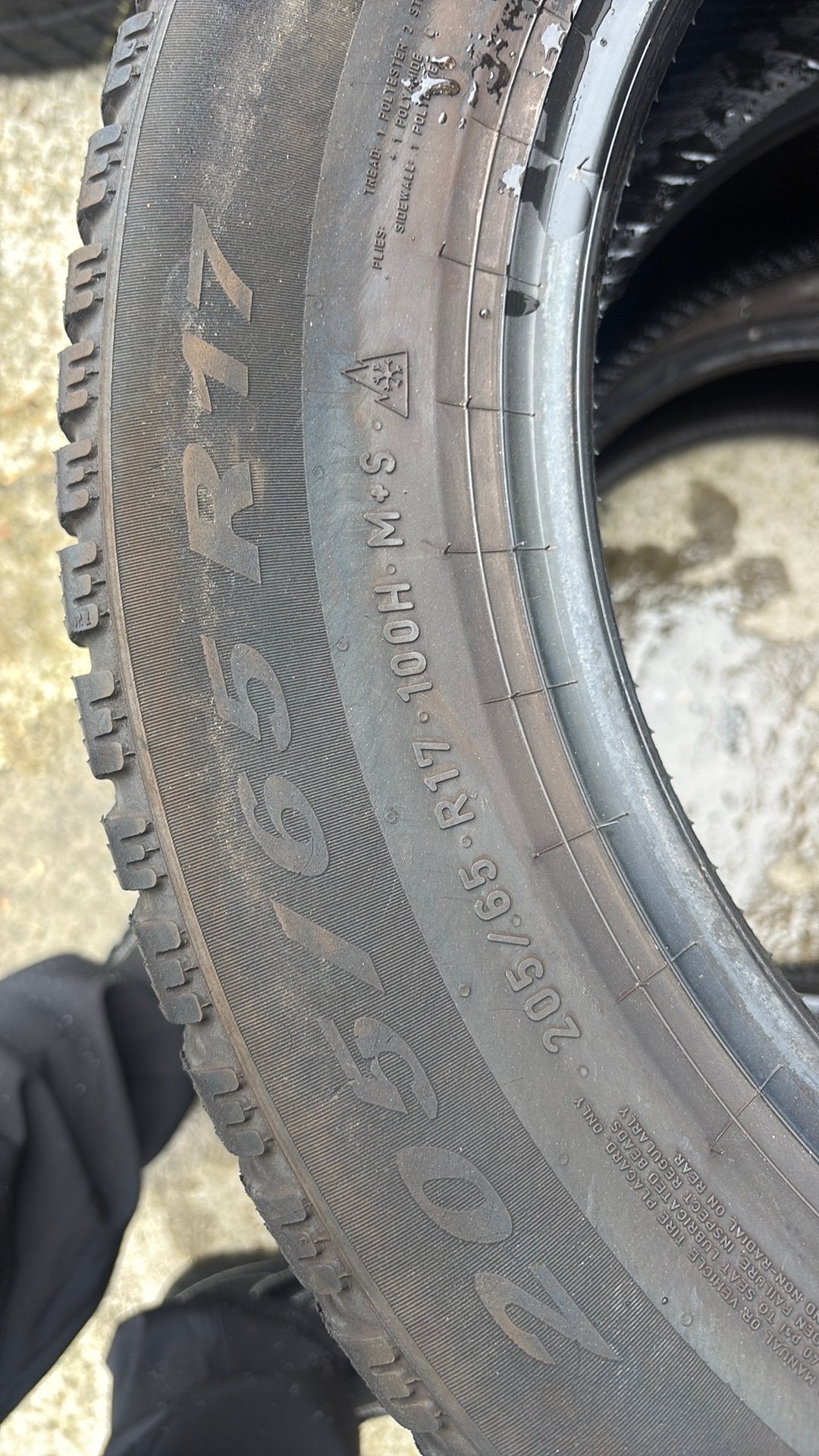 Pneus d'hiver 205/65r17 20565r17, Enlèvement, Comme neuf