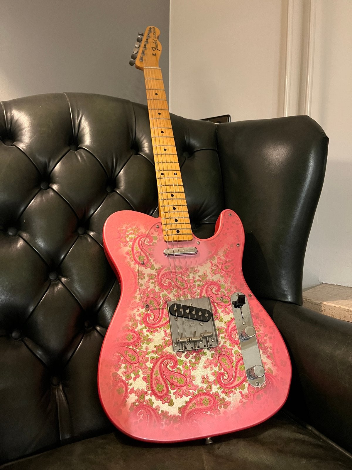 Fender Pink Paisley Telecaster 1985/86, Musique & Instruments, Enlèvement, Comme neuf, Fender