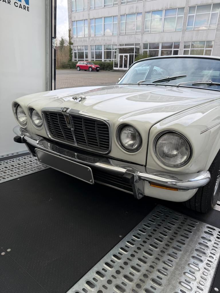 Jaguar XJ12L series 2, Auto's, Automaat, 4 deurs, Zwart, Wit