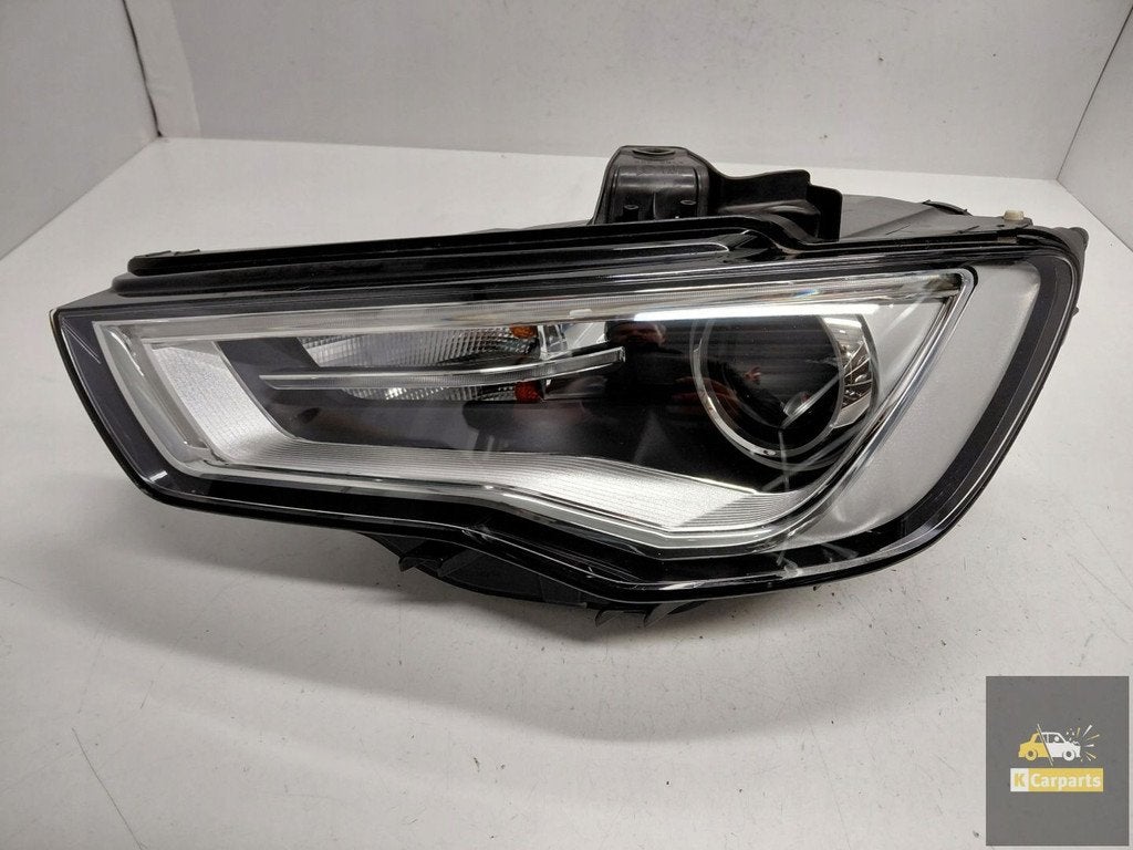 8V0.941.043, Phare gauche au x non 8V sans torsion pour Audi, Autos : Pièces & Accessoires, Éclairage, AUDI AG, Auto-Union-Strasse 1
85045  Ingolstadt, DE