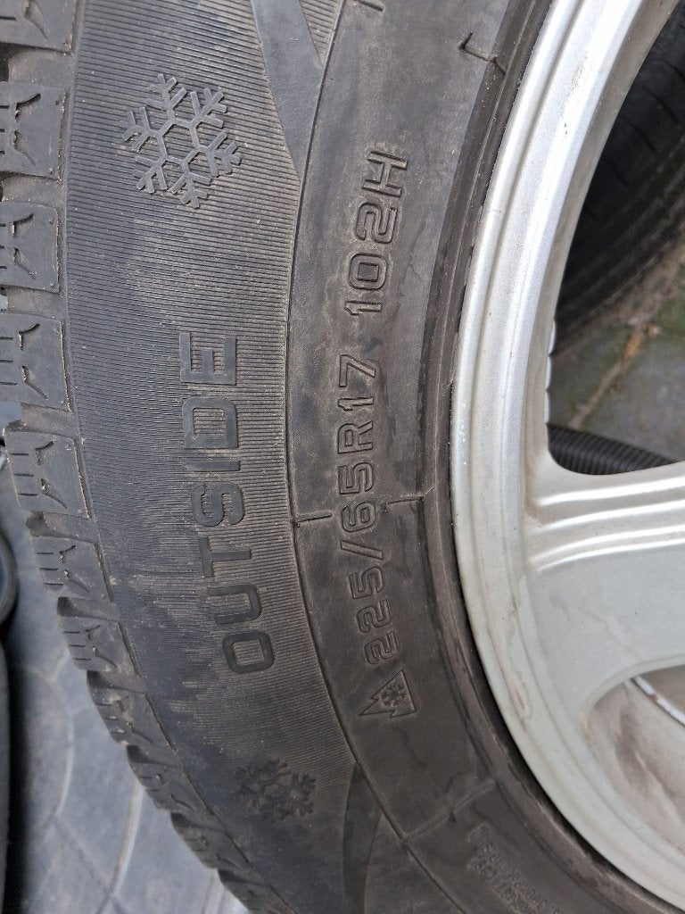 Winterbanden Hifly 225/65R17 102H, Auto-onderdelen, Ophalen, Gebruikt, Banden en Velgen, 17 inch