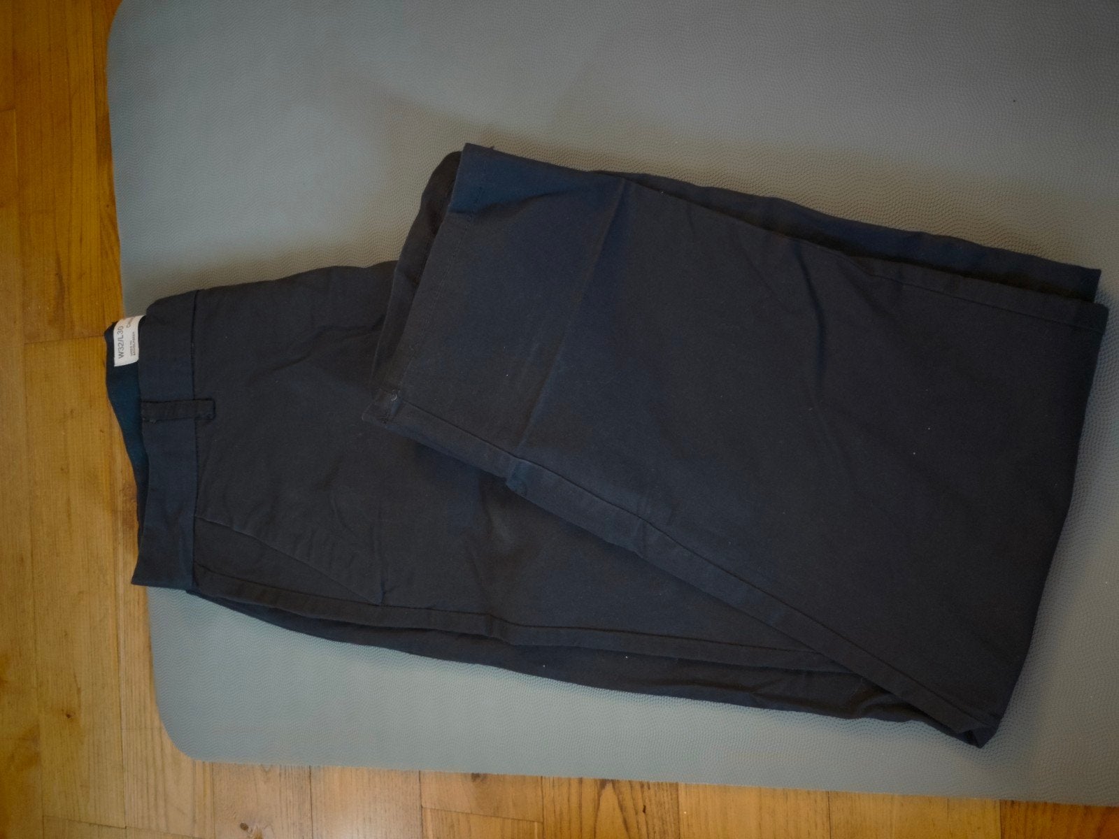 pantalon homme 2euros bleu marine Chino W32L30, Vêtements | Hommes, Pantalons, Enlèvement, Bleu