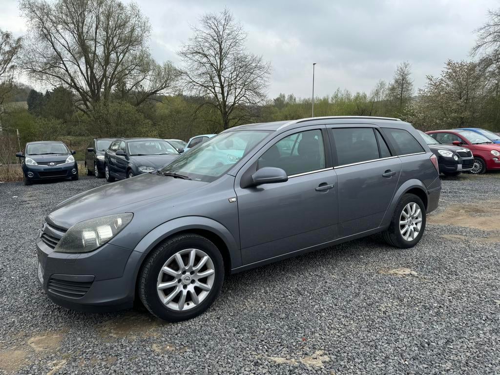 OPEL ASTRA BREAK, Auto's, Voorwielaandrijving, Stof, https://public.car-pass.be/vhr/3179b00b-43c3-43ff-8f38-6d9701924f24, 4 cilinders