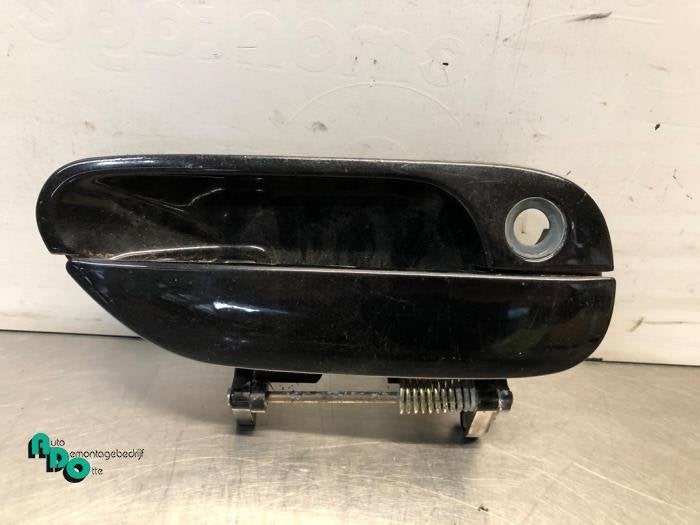 Poignée portière 2portes droite d'un Mazda MX-5 (MX-5 NB 9, -, 3 mois de garantie, Mazda, Utilisé