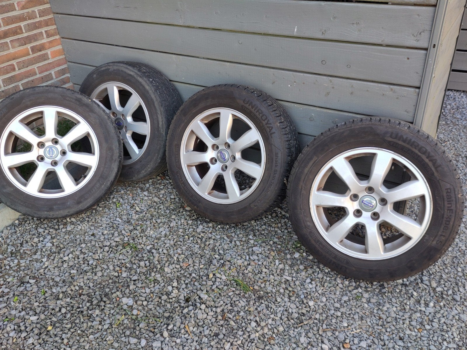 jantes en aluminium avec 2 nouveaux pneus d'été 205/60 R 16, Autos : Pièces & Accessoires, Pneus & Jantes, Enlèvement, Pneus été