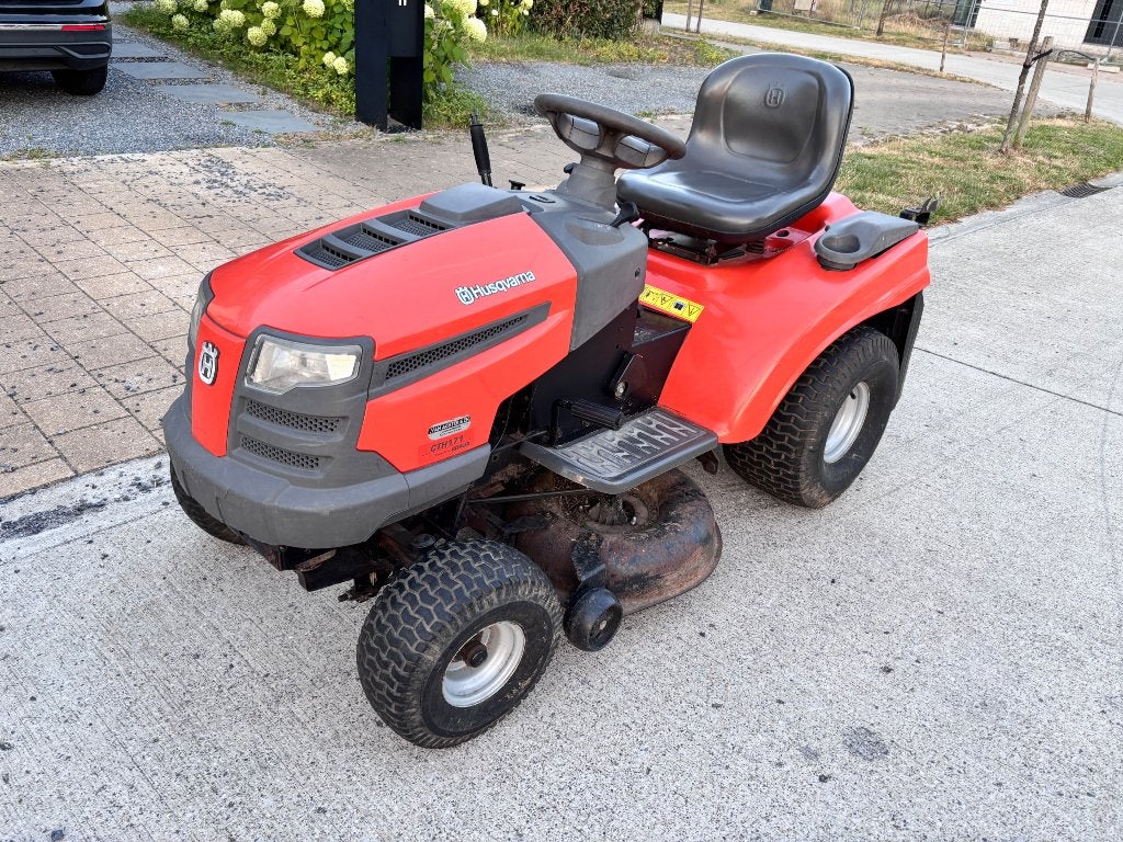Gezocht: husqvarna cth140 opvangbak, Tuin en Terras, Zitmaaiers, Ophalen, Gebruikt, Opvangbak, 90 tot 120 cm