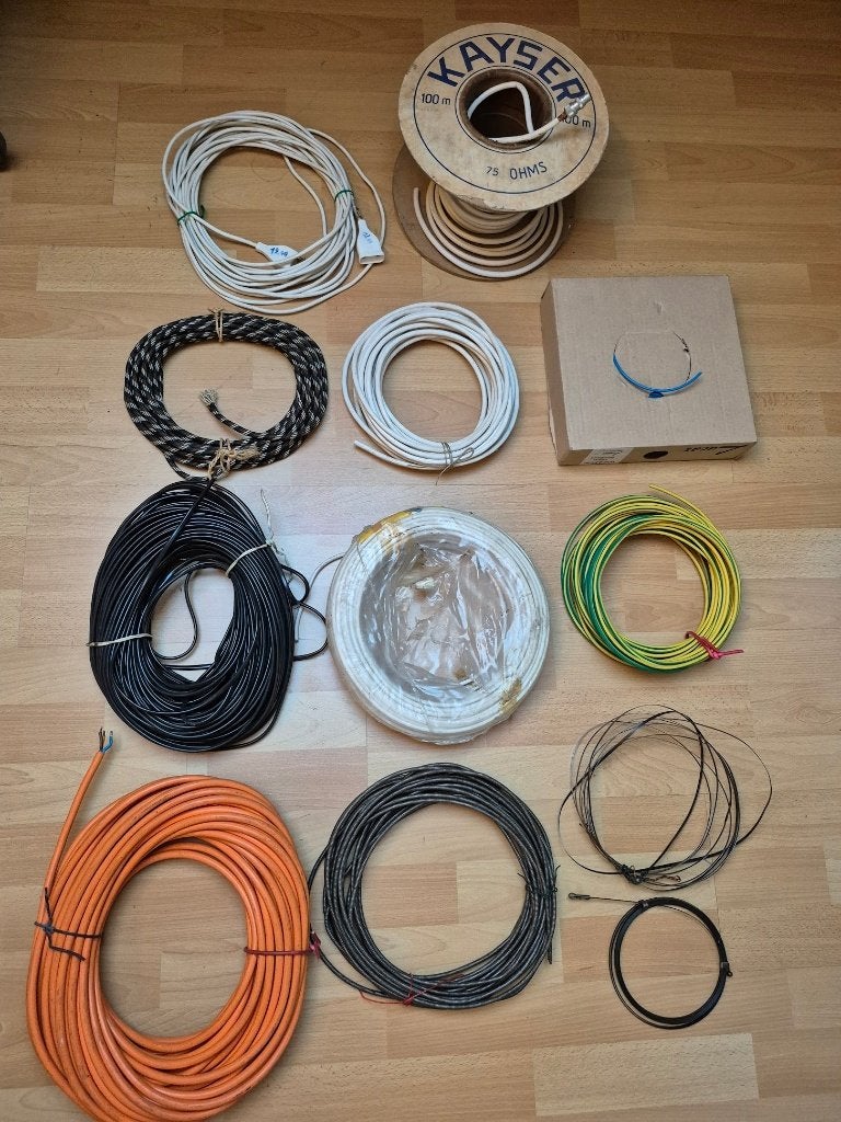 Câbles électriques divers ( plus de 400 mètres ), Ophalen, Nieuw