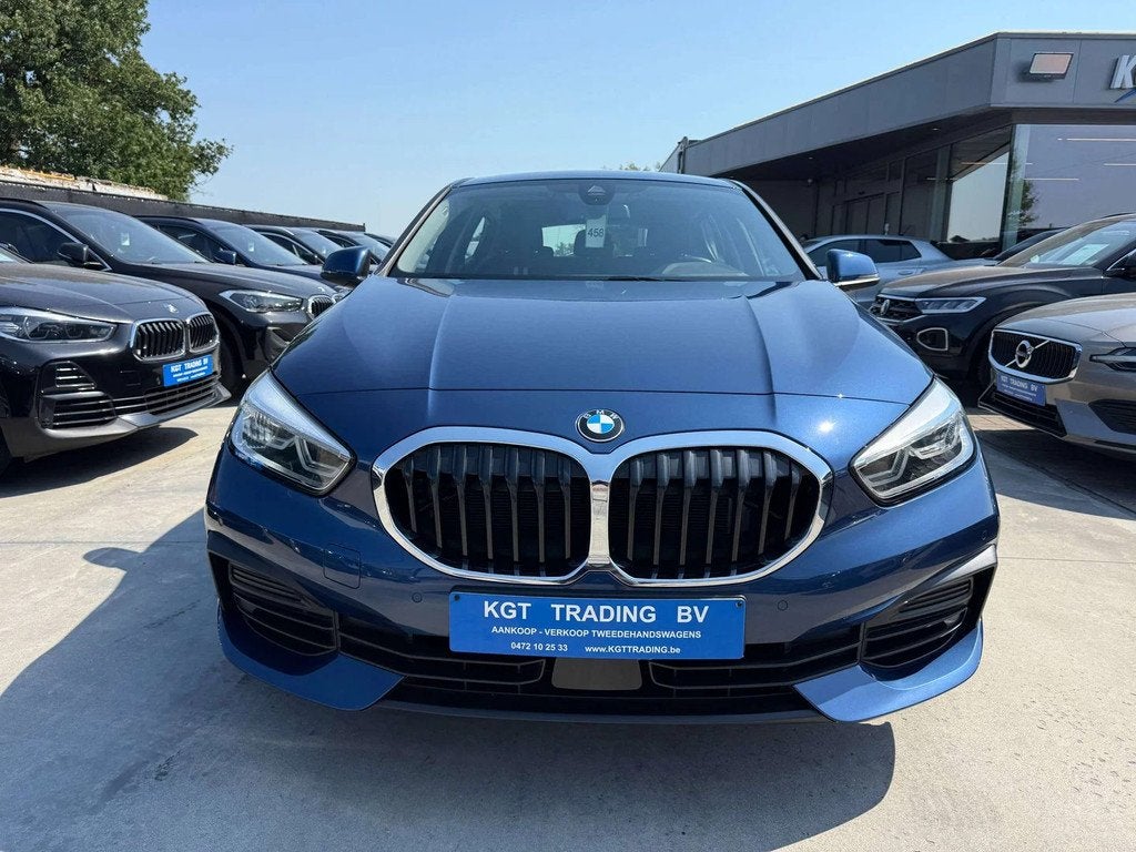 BMW 1 Serie 116 iA AUTOMAAT FULL LED NAVIGATIE LEDER SPORTZE, 116 g/km, 1 Reeks, Gebruikt, Blauw