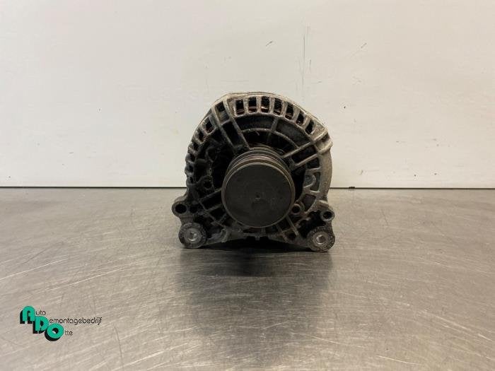 Dynamo d'un Volkswagen Crafter (Crafter 06-), Volkswagen, -, 3 mois de garantie, Utilisé