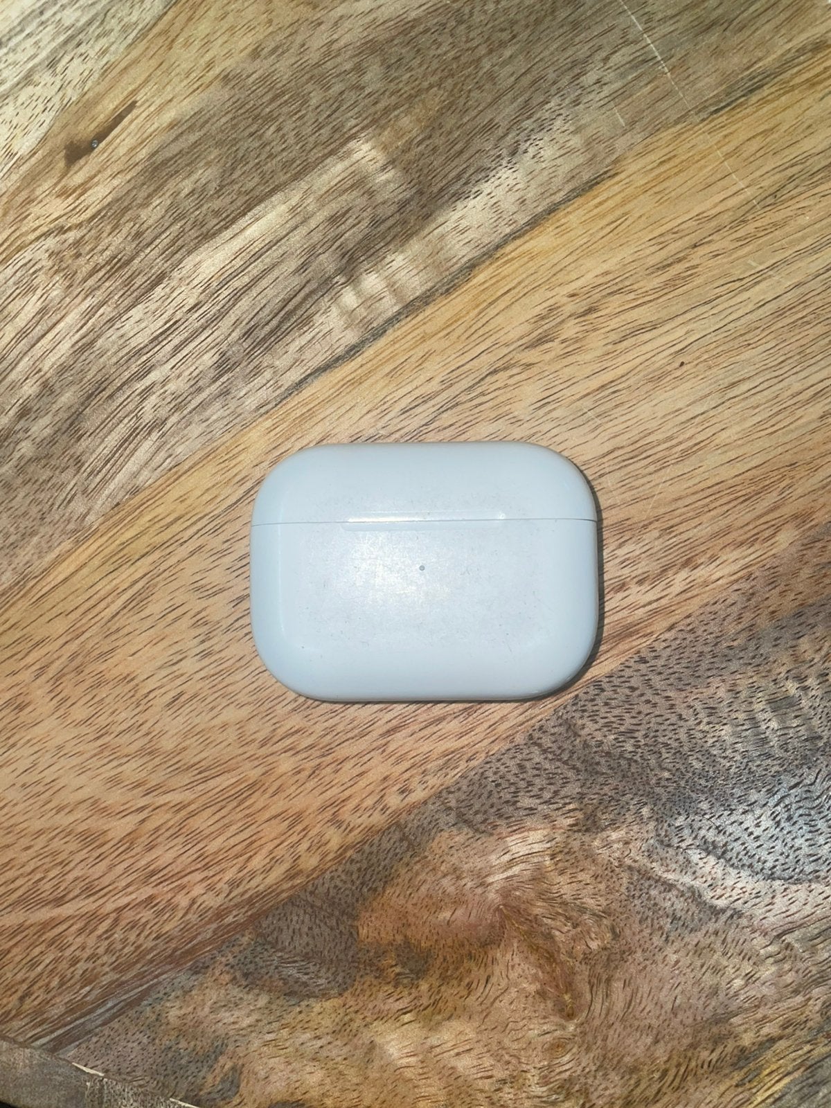 Airpods 1er génération sans les écouteurs, Télécoms, Bluetooth, Utilisé, Blanc, Intra-auriculaires (In-Ear)
