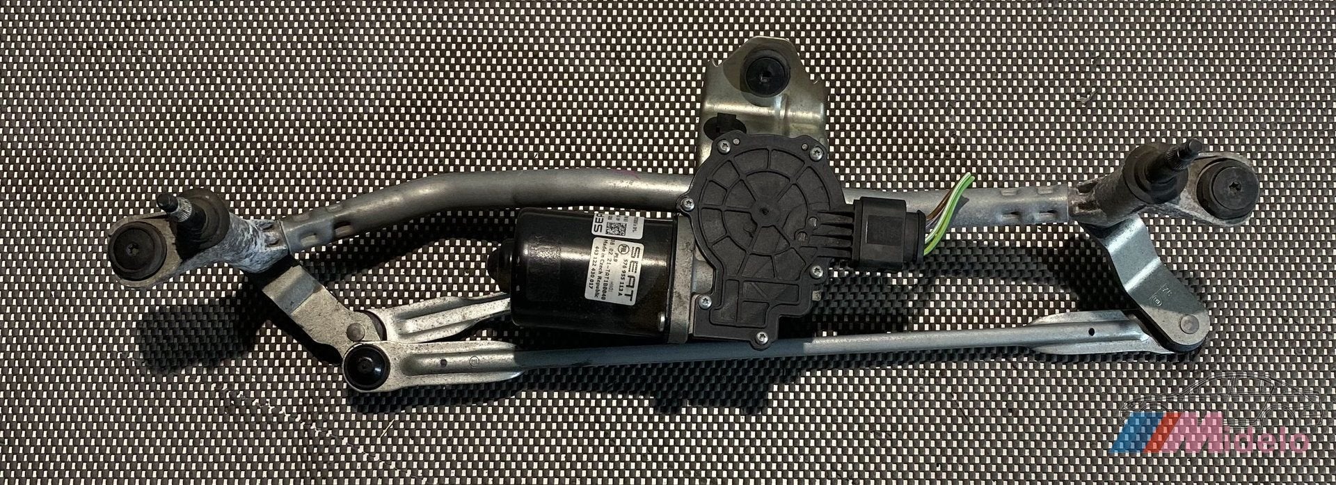 SKODA KAROQ RUITENWISSERMOTOR EN MECHANIEK 576955113, -, Utilisé, Skoda, -