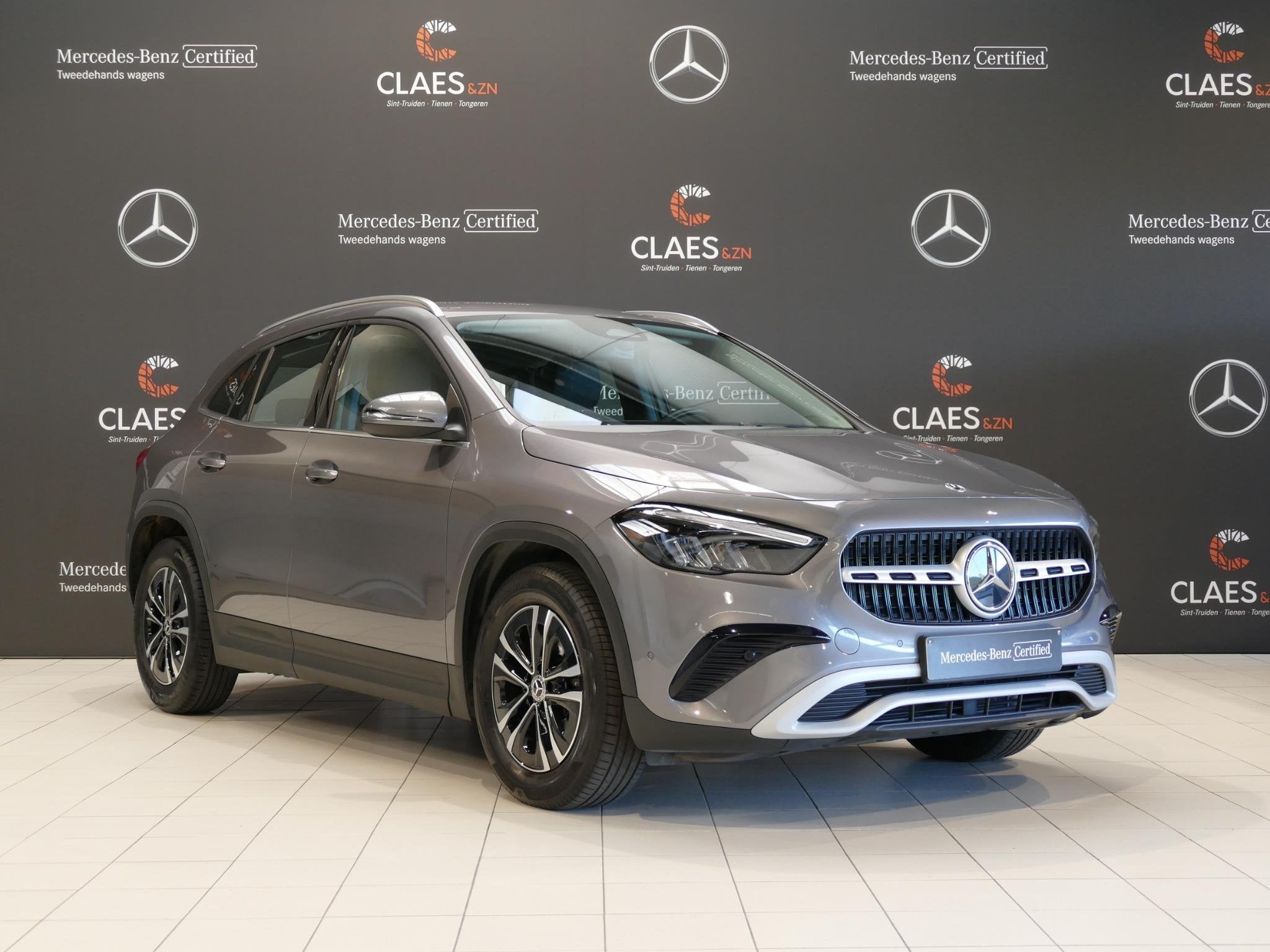 Mercedes-Benz GLA-klasse 180d Business Line DOS 8411, Stof, Gebruikt, 4 cilinders, Bedrijf
