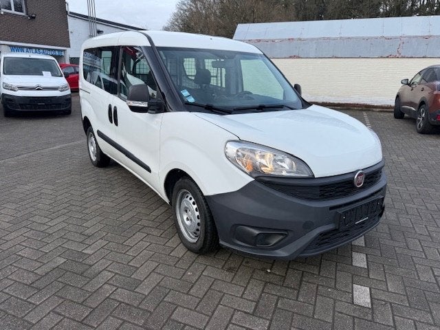 Fiat Doblo Diesel Lichte Vracht! 2 X Schuifdeur! 56.000 KM!, Auto's, Bestelwagens en Lichte vracht, Euro 5, Stof, 4 cilinders