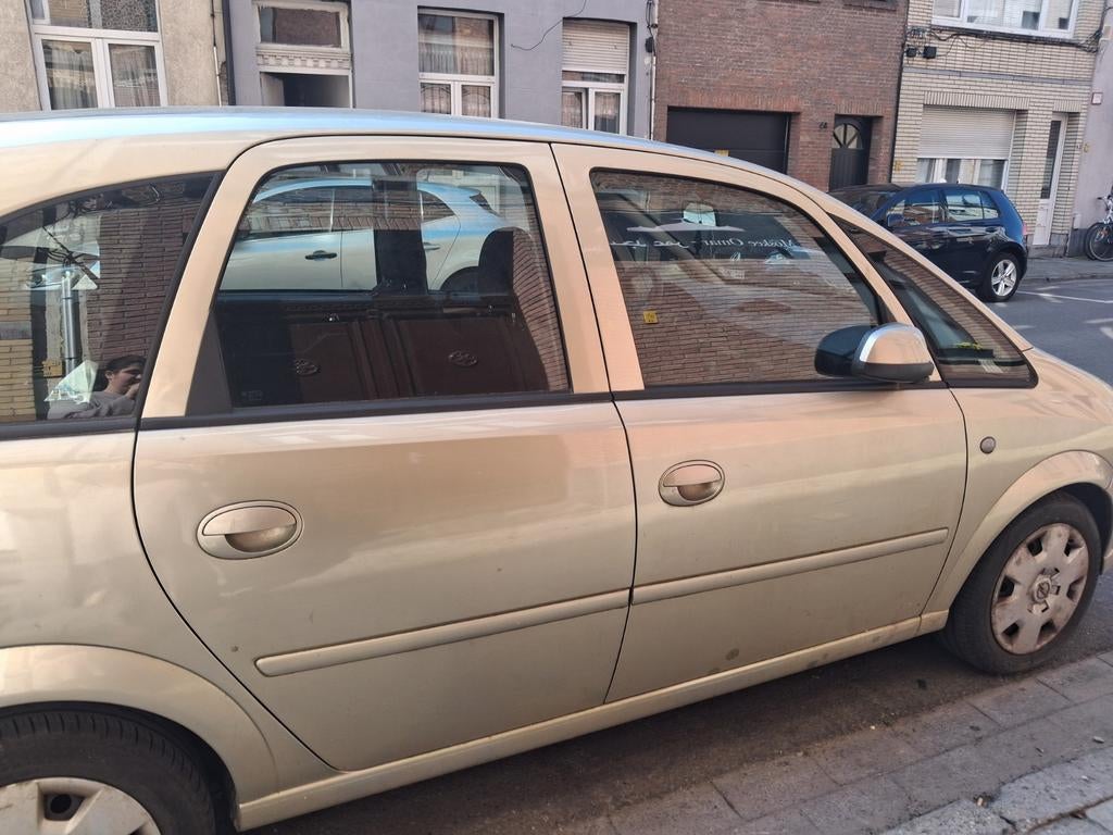 Opel Meriva Benzine in goede staat. Contac📞0488056062, Auto's, Zwart, USB, Beige, Handgeschakeld