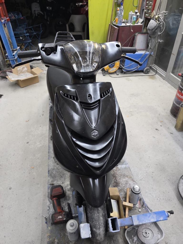 Piaggio zip 4takt, Fietsen en Brommers, Ophalen, Zo goed als nieuw, Zip