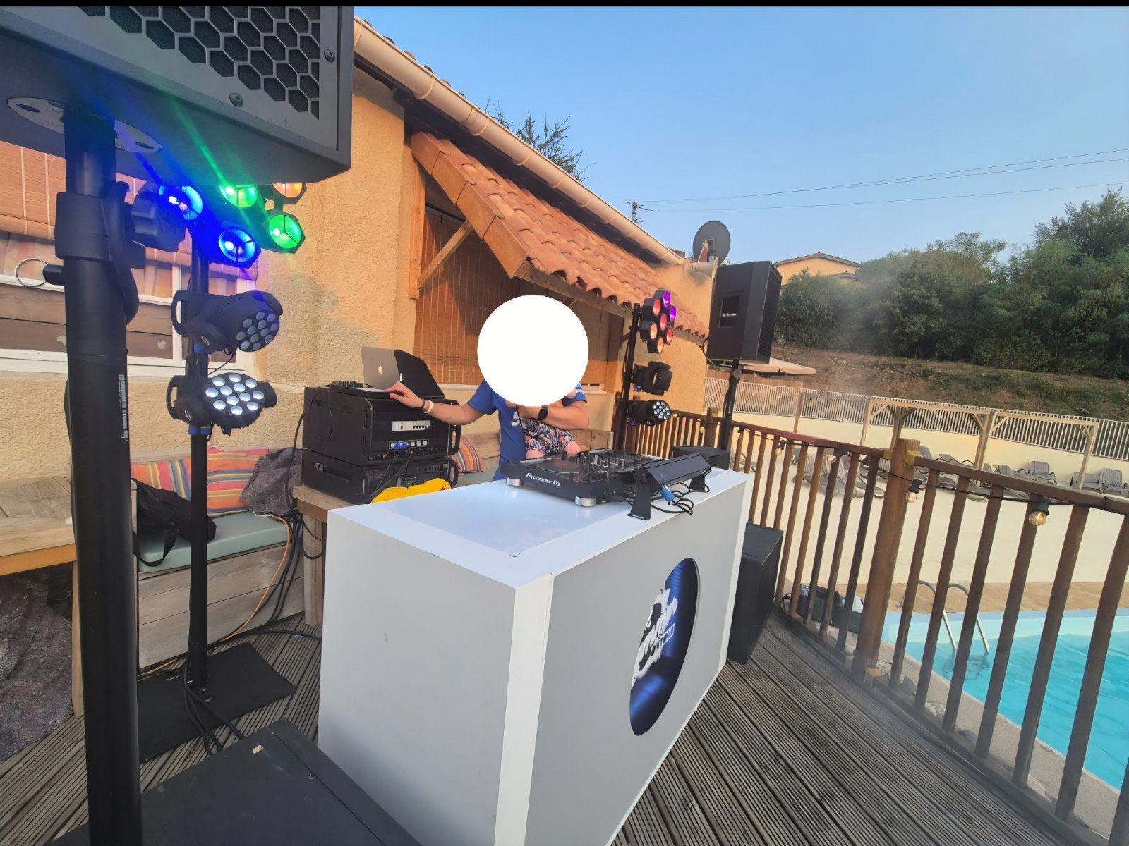 Dj booth, volledig demonteerbaar, Ophalen