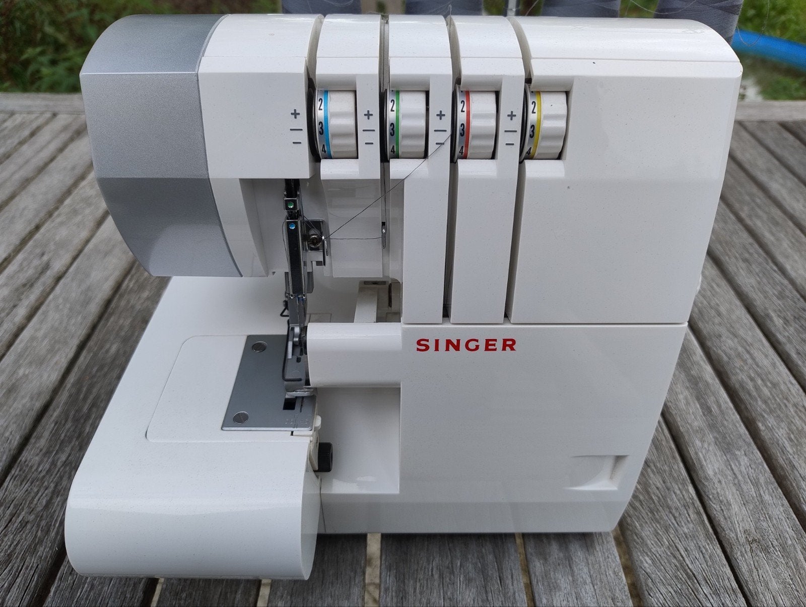 Singer Overlock 14SH754, Hobby en Vrije tijd, Ophalen, Zo goed als nieuw, Lockmachine, Singer