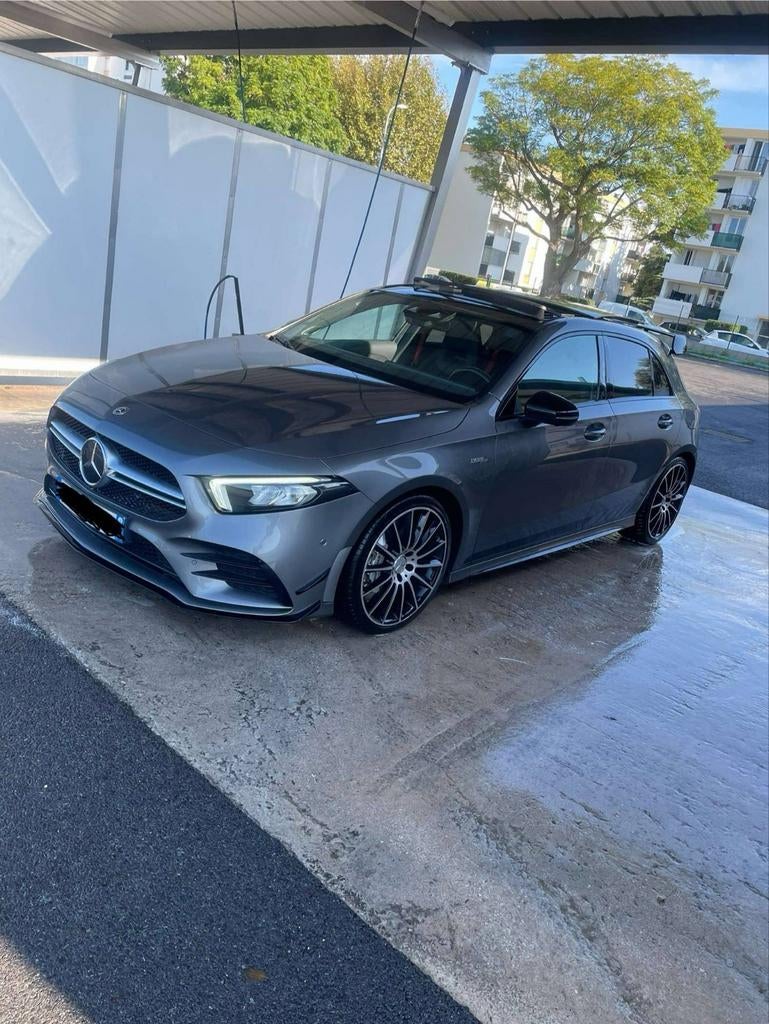 Mercedes A35 AMG 2.0L 306pk, Auto's, Automaat, Zwart, 4 cilinders, Parkeerassistent