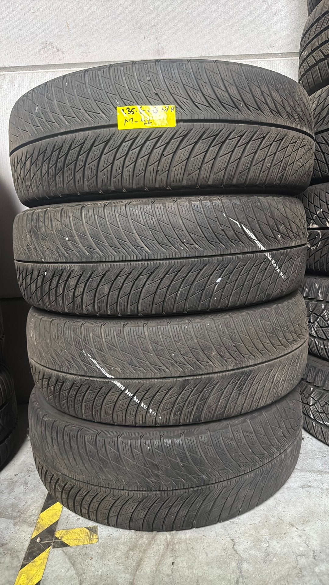2356018 235/60/18 235/60R18 winterbanden merk Michelin, Kleding | Dames, Ophalen