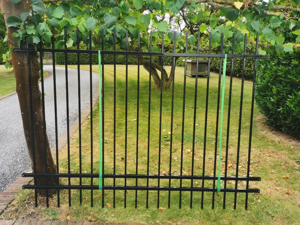 hekwerk, Ophalen, Zo goed als nieuw, IJzer, Enkelstaafmat hekwerk
