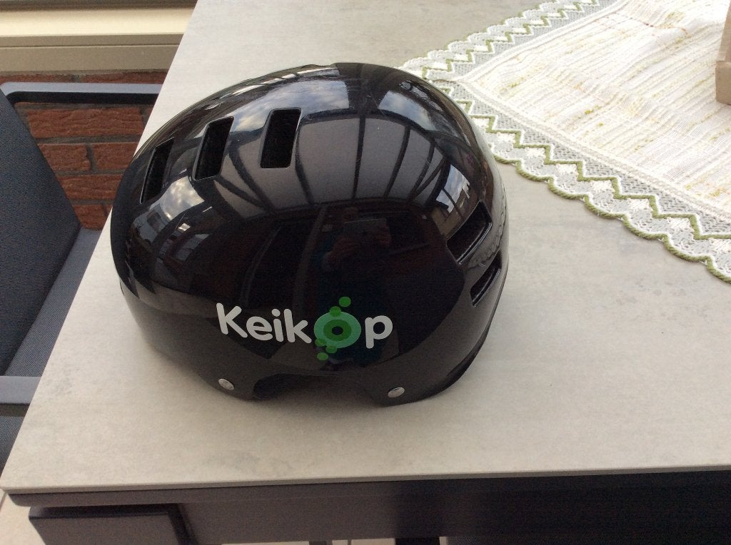 zwarte kinderhelm, Ophalen, Zo goed als nieuw, S, Jongen of Meisje