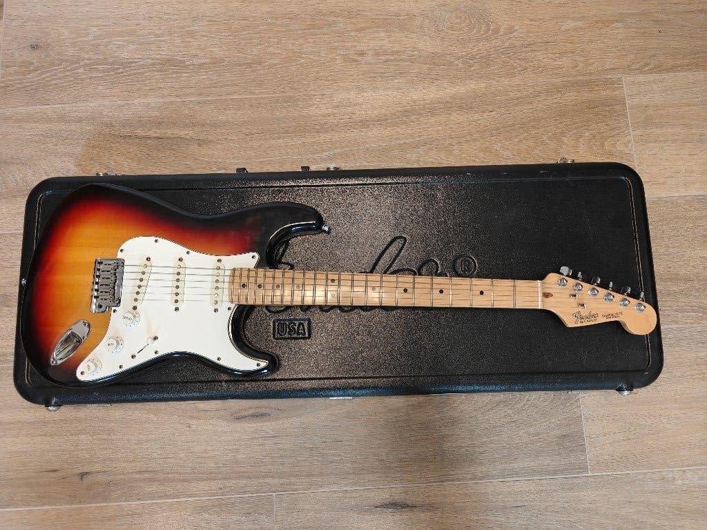 Fender American Standard Stratocaster uit 1988, Muziek en Instrumenten, Ophalen, Zo goed als nieuw, Solid body, Fender