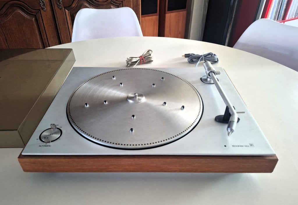Vintage platenspeler Beogram 1202 in topstaat !, TV, Hi-fi & Vidéo, Tourne-disques, Autres marques, Tourne-disque, Reconditionné