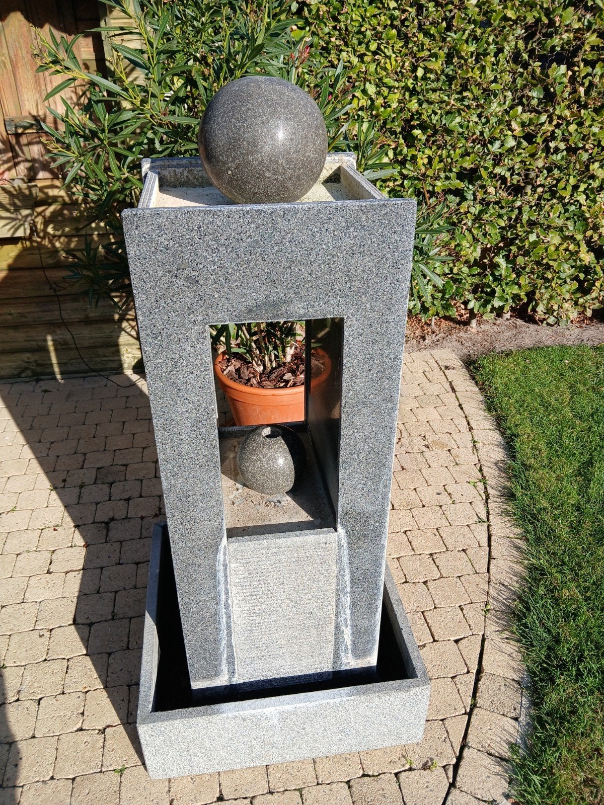 buiten fontein in Natuursteen, Tuin en Terras, Ophalen, Fontein
