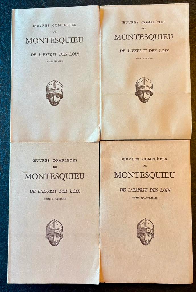 4-delige boekenset: Montesquieu de l’esprit des loix 1950, Ophalen of Verzenden