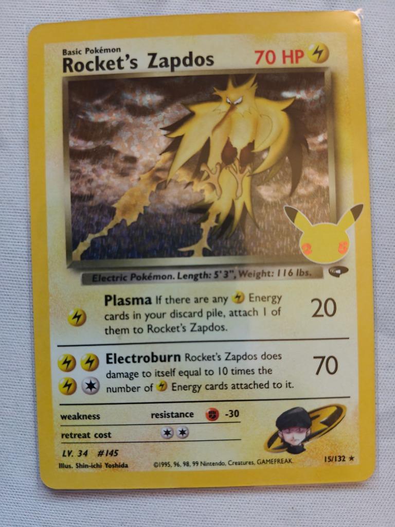 Carte Pokémon Rockets Zapdos 15/132 -Celebrations en anglais, Ophalen of Verzenden, Nieuw, Losse kaart, Foil