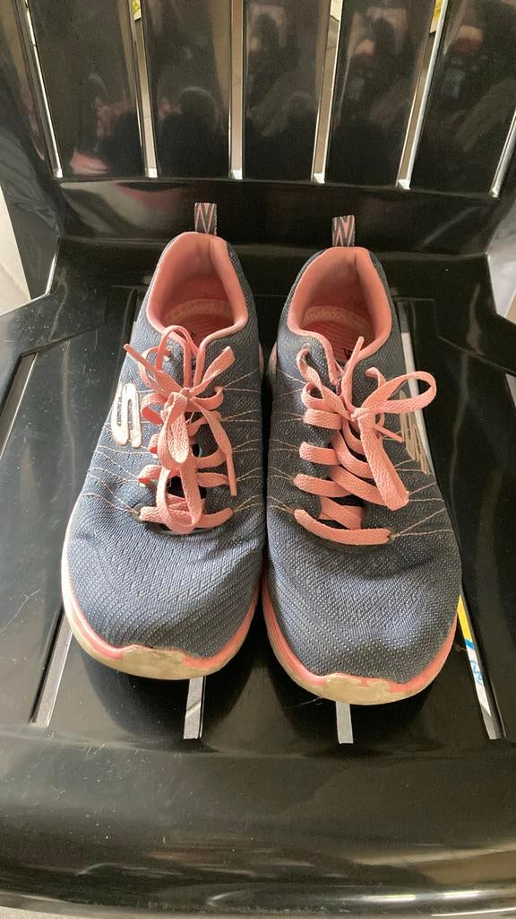 Loopschoenen maat 39 sketchers, Ophalen of Verzenden, Gebruikt
