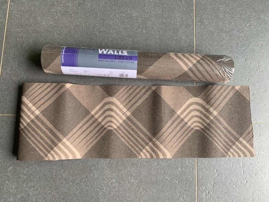behangpapier met bruin abstract patroon - Deco Walls Urban, Huis en Inrichting, Ophalen of Verzenden, Minder dan 10 m², Bruin