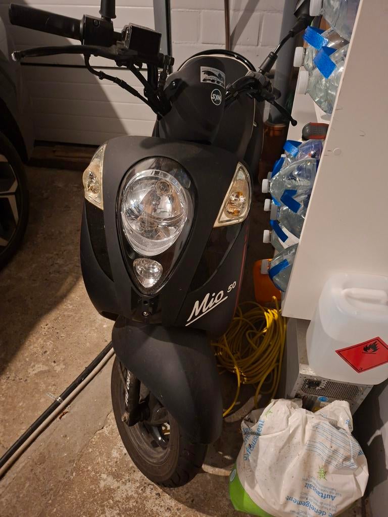 SYM MIO 50 ZWART, Fietsen en Brommers, Gebruikt, Klasse B (45 km/u), Benzine, 50 cc