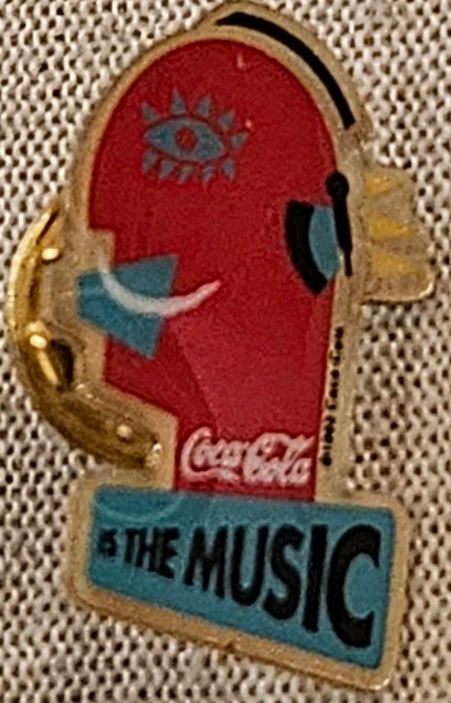 PIN Coca Cola, c'est de la musique, Collections, Broches, Pins & Badges, Comme neuf, Enlèvement ou Envoi