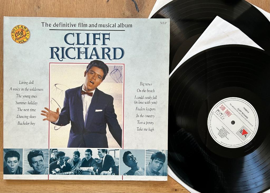 CLIFF RICHARD - The definitive film and musical album (2LP), Ophalen of Verzenden, Zo goed als nieuw, 12 inch