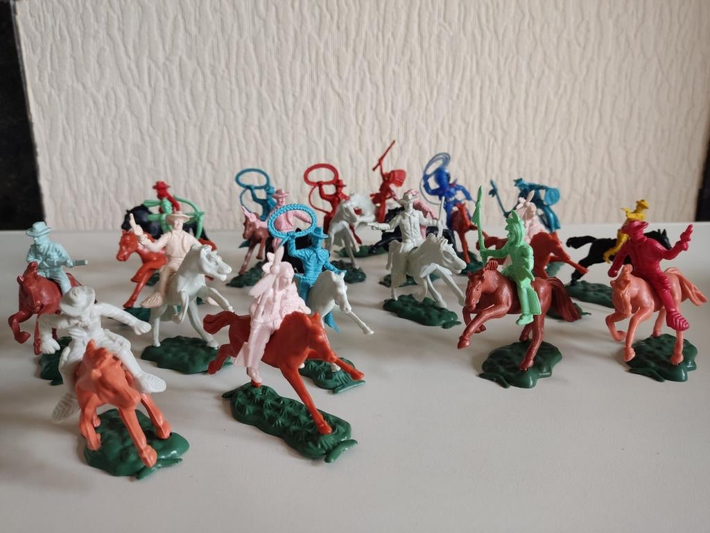 Indianen en cowboy's met paard 19 stuks Vintage Retro, Ophalen, Gebruikt
